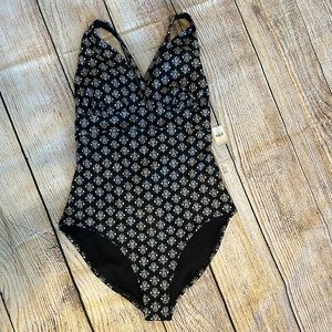 Women’s Old Navy one piece swimsuit